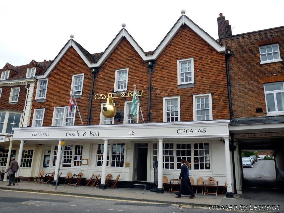 Castle And Ball By Greene King Inns Marlborough Exterior foto